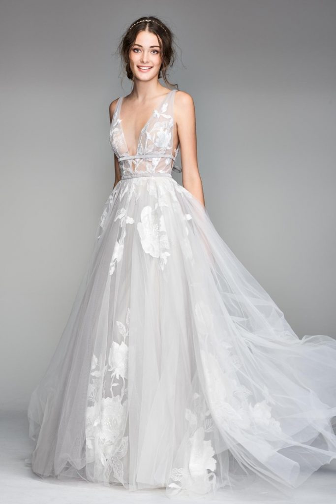 2019 wedding dress trends